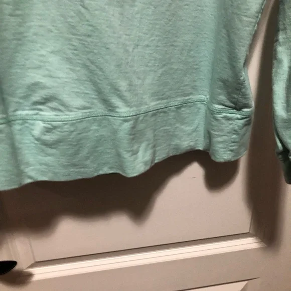 DEB Women size XL 23 stretches to 24 pit to pit. Green longsleeve - Picture 5 of 5